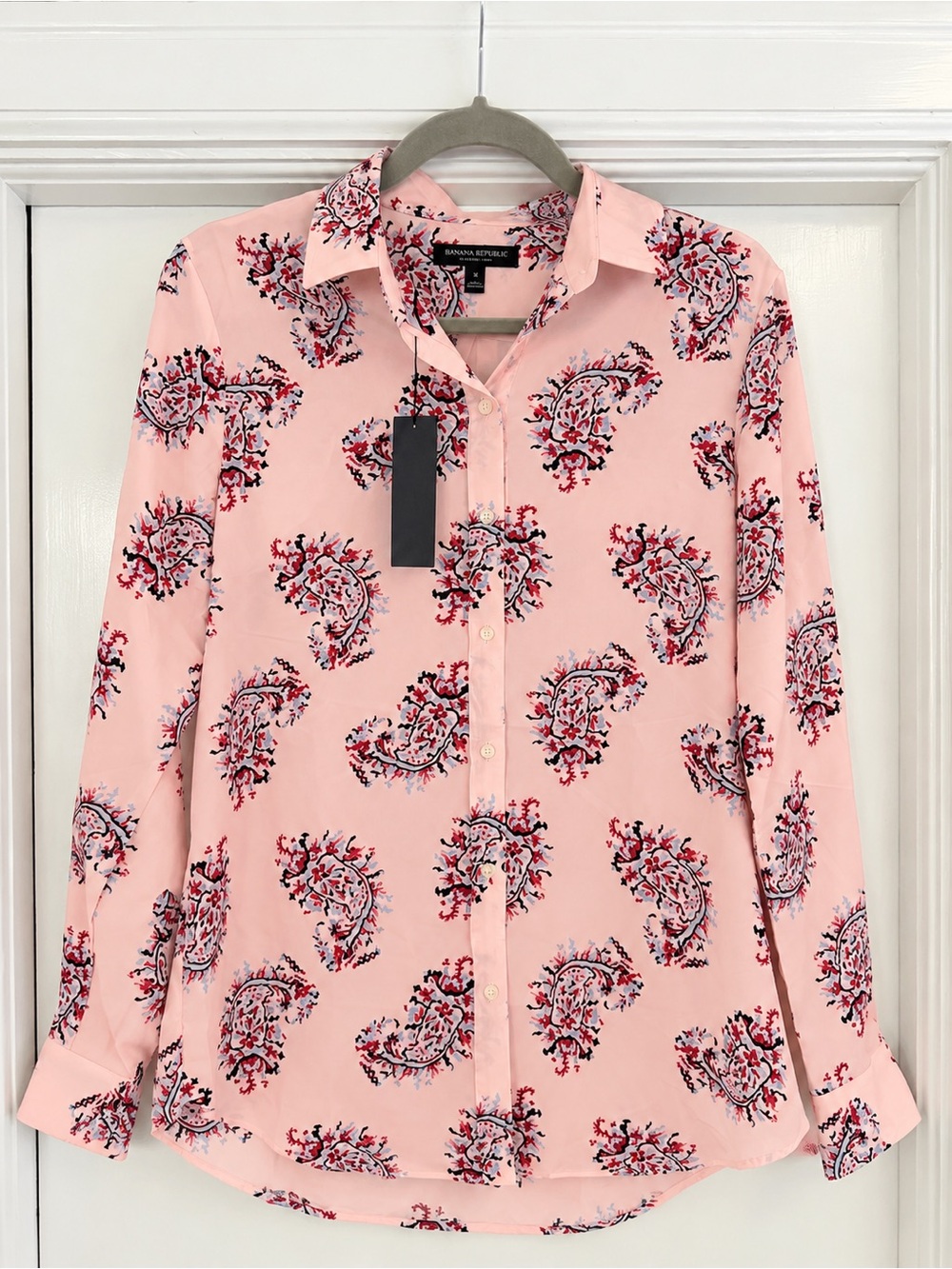 Women’s Banana Republic Pink Paisley-Print Button Front Blouse, Size S